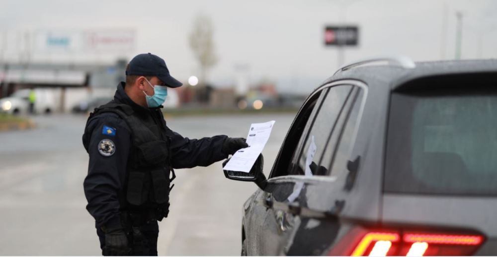 Kosova drejt lehtesimit te masave, nga ora policore te klubet e nates